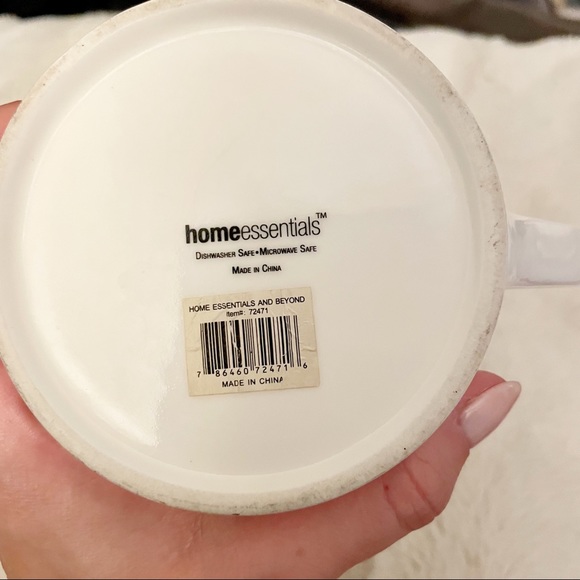 Coffee Mug With Saying “I’ve Shopped All My Life and Have Nothing to Wear” - Picture 3 of 6